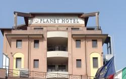Planet Hotel