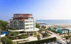 Hotel Waldorf- Premier Resort
