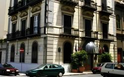 Hotel Joli