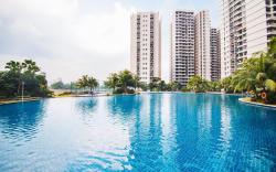 Logi Suite . Country Garden @ 2BR 4pax near CIQ