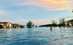 Sealong Bay Zhongqi Conifer Hotel
