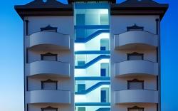Arcom Palace