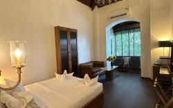 Gulf Hotel Colaba