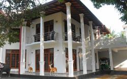 Mahakumara White House Hotel