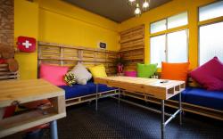 Hive Bed and Backpacker