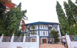 STRAND RESORT