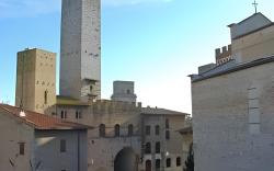 A La Casa Dei Potenti