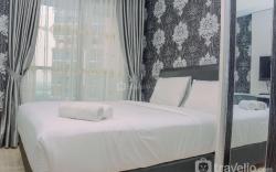 Best Price Studio Apt at Gold Coast By Travelio