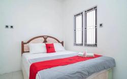 RedDoorz Syariah near Jalan A Yani KM 8 Citraland