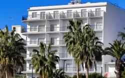 The Red Hotel - Adults Only