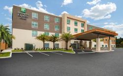 Holiday Inn Express And Suites Deland South By IHG