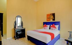 OYO 3096 Hotel Dewi Warsiki Near Gilimanuk Port