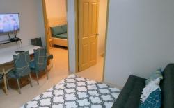 MRocio 1725 Condo Unit at One Spatial Iloilo(4pax)
