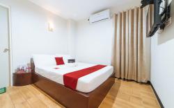 RedDoorz @ Nirvana Pension House