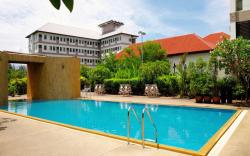 J. Park Hotel