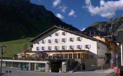 APRES POST HOTEL