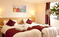 Denewood Hotel