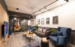 Night Bazaar Black House