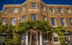 Mitre Hotel
