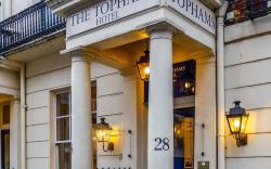 The Tophams Victoria Hotel