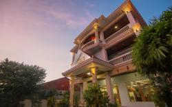 DV Angkor Villa