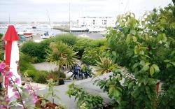 Boathouse Hotel