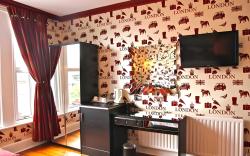 Crompton Guest House