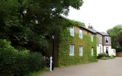 Stuart House Hotel