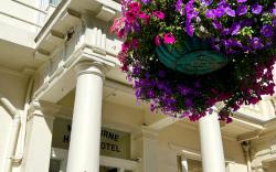 Melbourne House Hotel