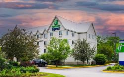 Holiday Inn Express & Suites Lincoln East - White Mountains By IHG