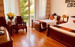 Phoenix Palace Hotel