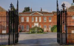 Baylis House Hotel