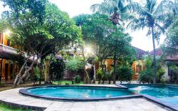 Budhi Beach Inn