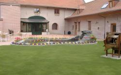 Le Domaine des Cigognes