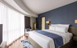 Novotel Suites Manila At Acqua