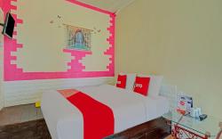 OYO 3208 Villa Inn App Trawas Bintaro Syariah
