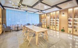 Atour Hotel Nanjing Zhongshan Mausoleum Scenic Area Wutong Avenue