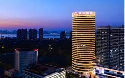 Atour Hotel Wuhan High-Speed Railway Station Qingshan MIXC