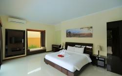 1BR Villa Private Pool Kitchen In Seminyak Bali