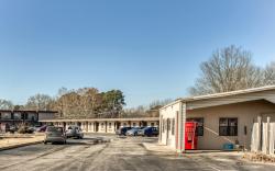 OYO Hotel Bald Knob near Searcy AR