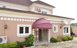 Auris Court Suites And Apartments