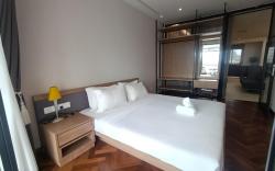 Minimalist  1-Bedroom Studio for 2-4pax- Pool View
