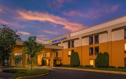 Comfort Inn & Suites Mt. Holly - Westampton