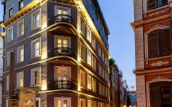 Petros Boutique Hotel