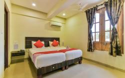 OYO 14532 Amee's Guest House