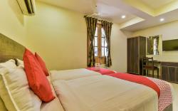 OYO 14532 Amee's Guest House