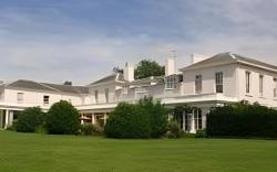 Manor Of Groves Hotel