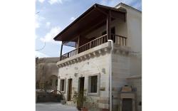 Holiday Cave Hotel