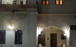 Travel Inn Cave Hotel
