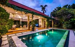 Three-bedrooms villa Martini with private pool